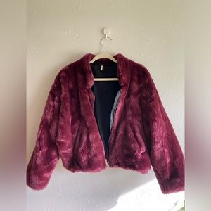 FREE PEOPLE Magenta Fuzzy ZipUp Jacket Cozy / Chic XS / Fits like Cropped Medium